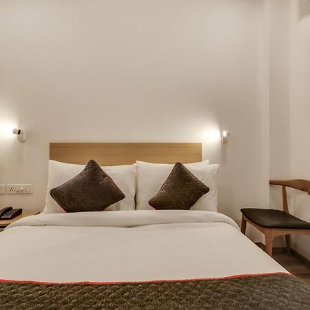Townhouse Woodland Hotel Nagpur Exterior photo
