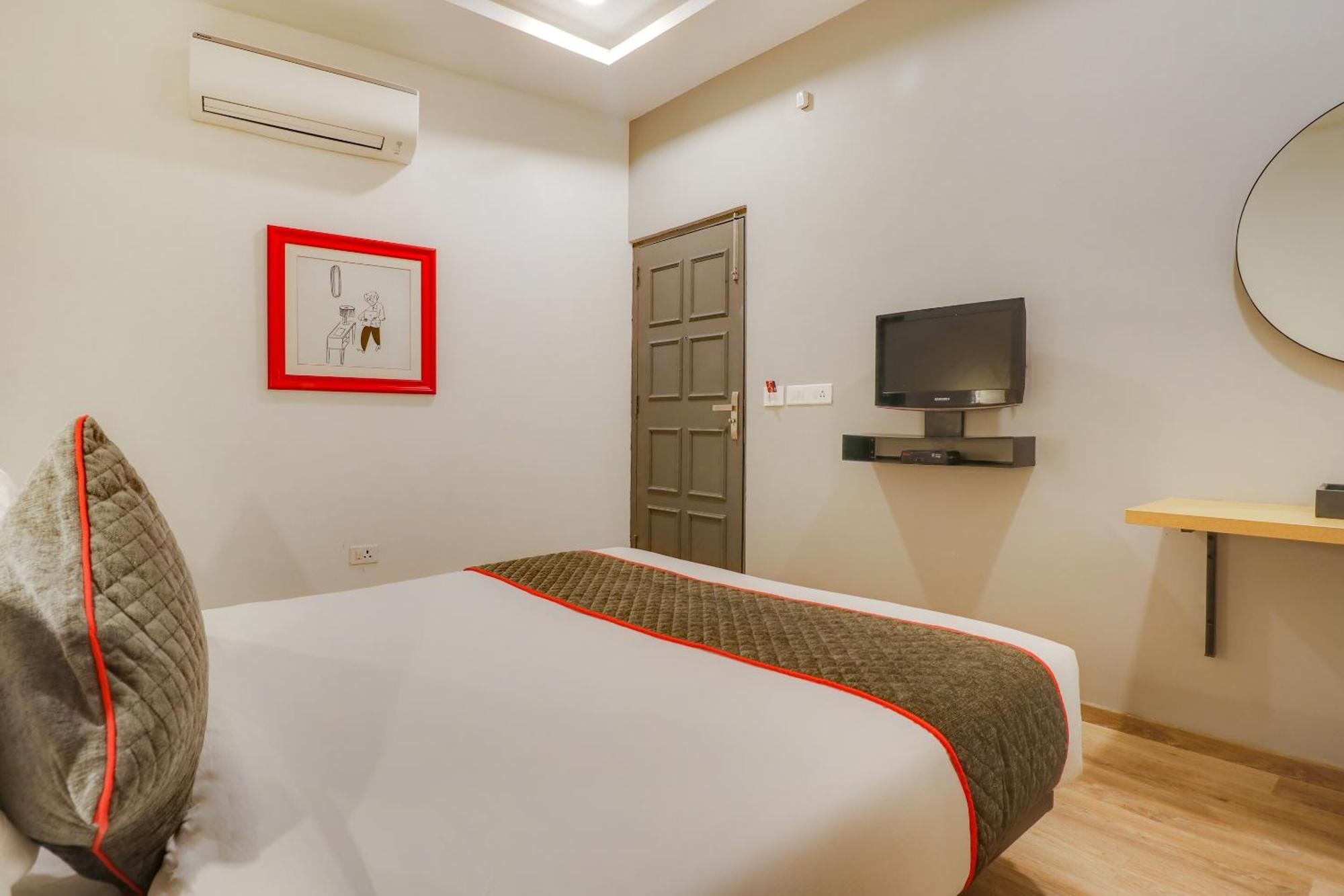 Townhouse Woodland Hotel Nagpur Exterior photo